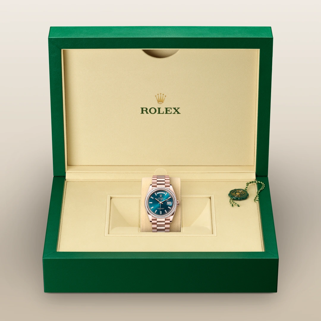 Rolex Day-Date 36 Oyster, 36 mm, ouro Everose e diamantes M128395TBR-0032 - imagem 2