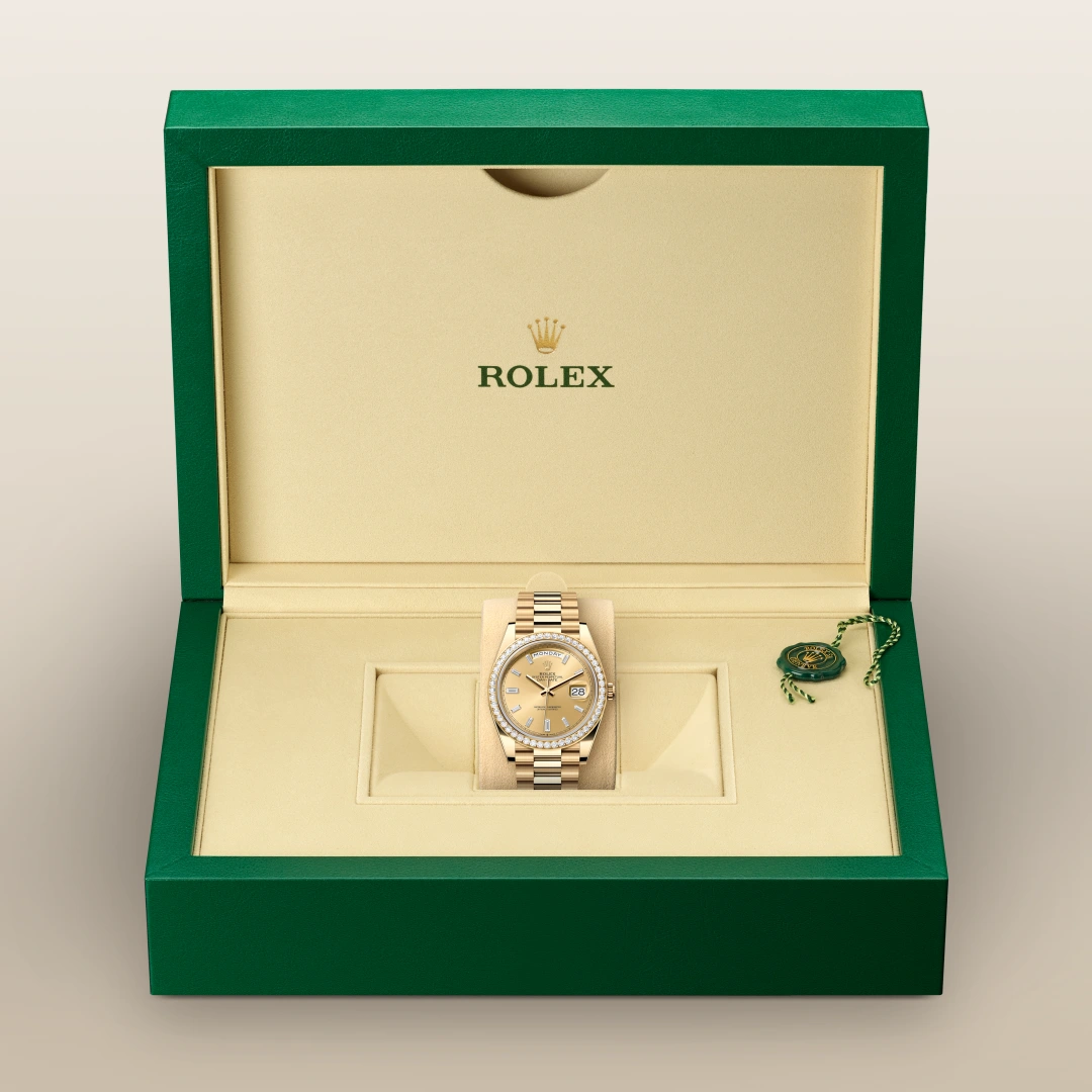 Rolex Day-Date 40 Oyster, 40 mm, ouro amarelo e diamantes M228348RBR-0002 - imagem 2
