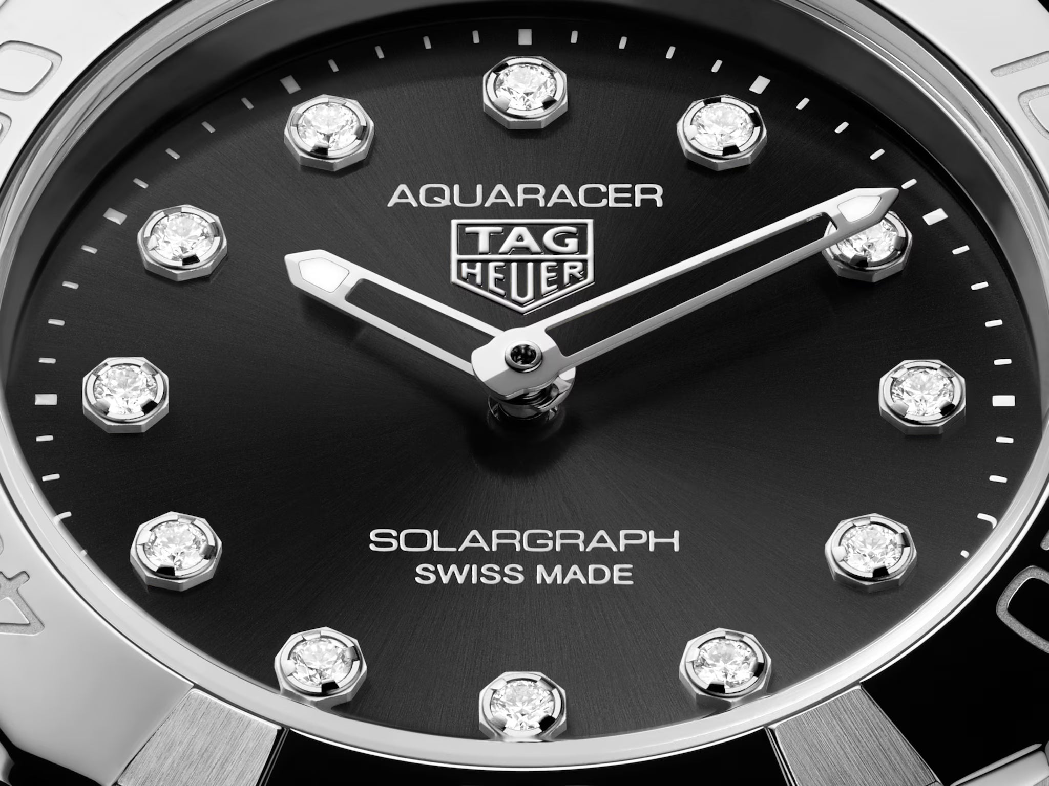 TAG Heuer Aquaracer Professional 100 Solargraph