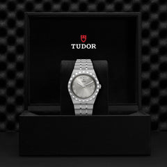 TUDOR Royal